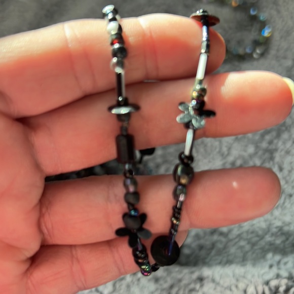 Black multi strand bead necklace - Picture 3 of 3
